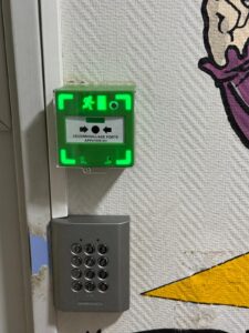 courant faible controle d'accès